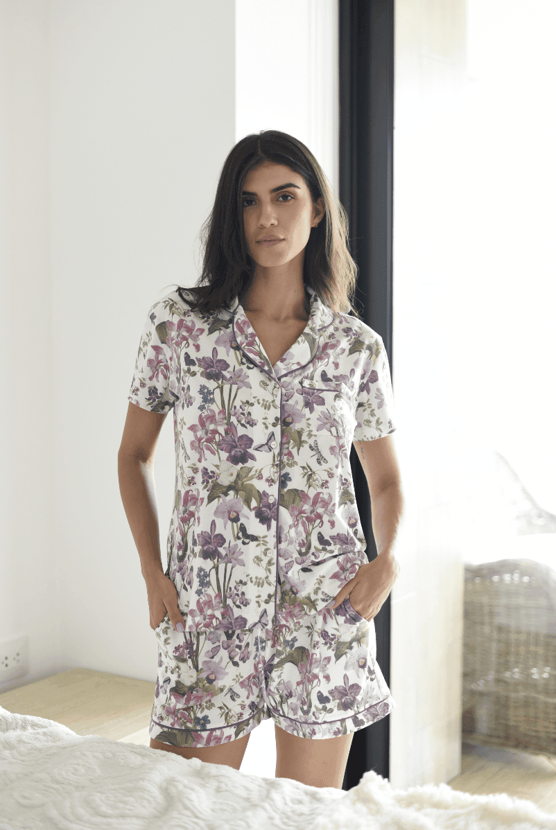 Pijama camisera flores blancas - Imagen 6