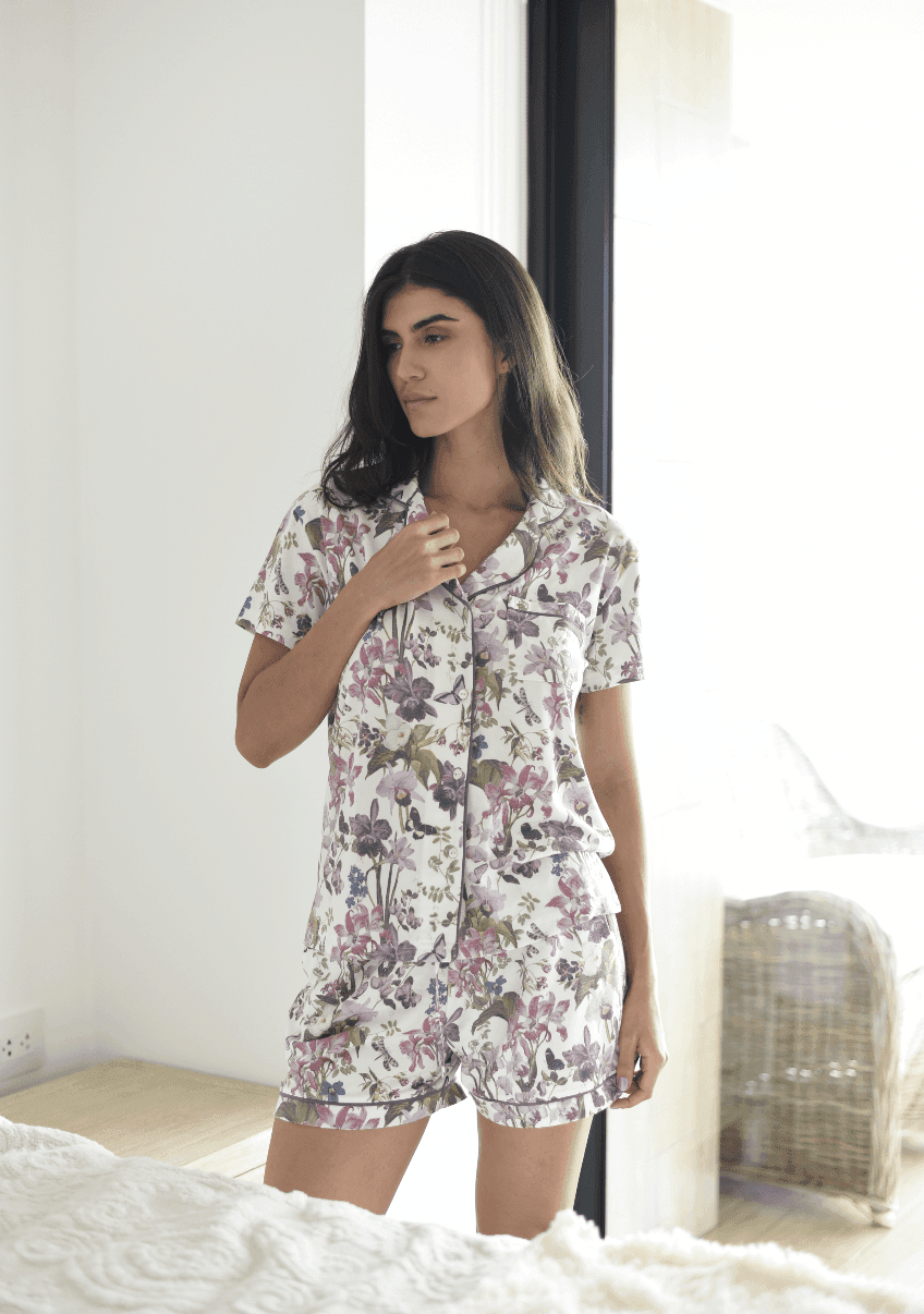 Pijama camisera flores blancas - Imagen 4